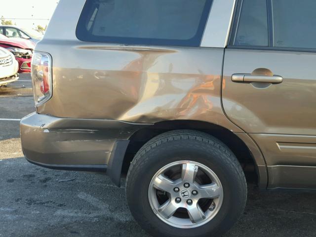 5FNYF28718B017594 - 2008 HONDA PILOT EXL GOLD photo 9