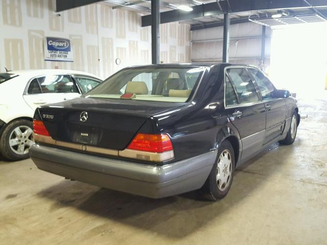 WDBGA33E6TA317153 - 1996 MERCEDES-BENZ S 320 BLACK photo 4