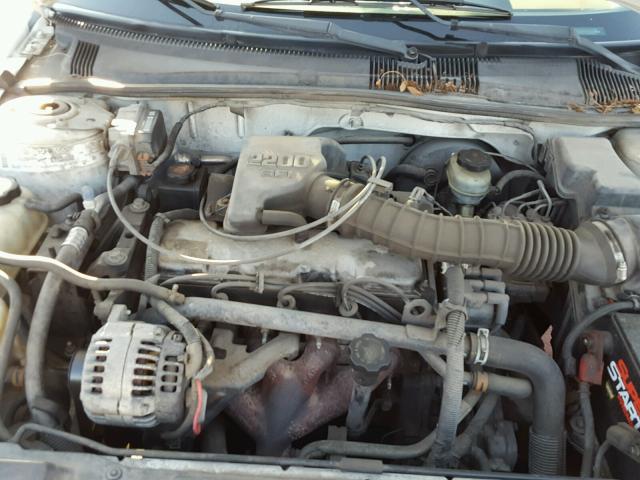 1G1JF524017112668 - 2001 CHEVROLET CAVALIER L WHITE photo 7