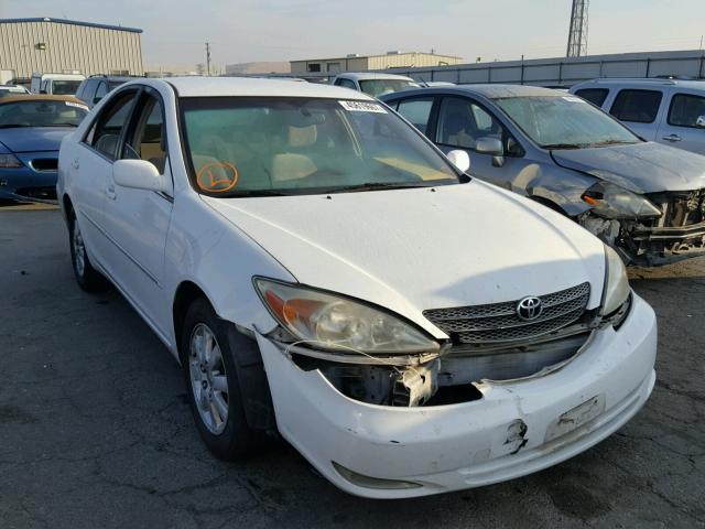 JTDBE30K530153717 - 2003 TOYOTA CAMRY LE WHITE photo 1