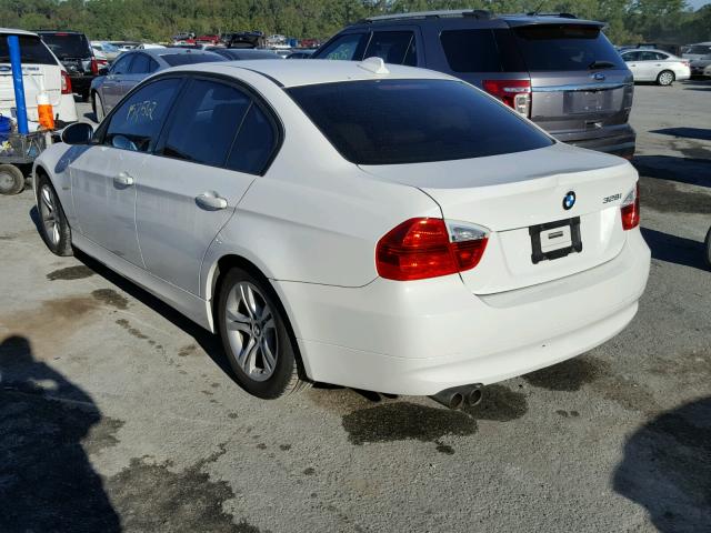 WBAVA33528KX84707 - 2008 BMW 328 WHITE photo 3