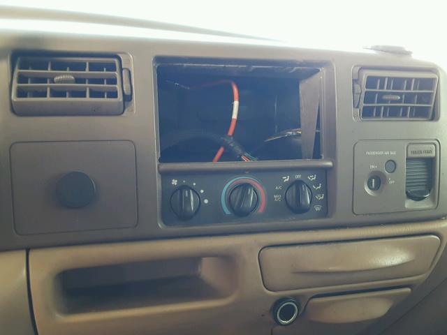 1FTNX21L9XEC19249 - 1999 FORD F250 Марун фото 9