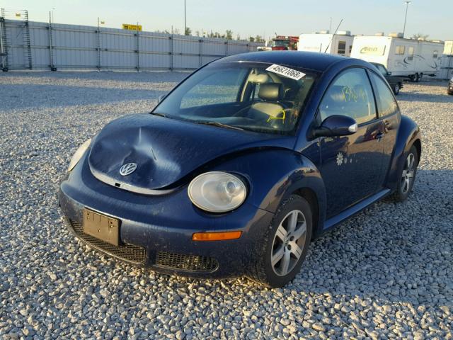 3VWPW31C56M408018 - 2006 VOLKSWAGEN NEW BEETLE 蓝色 照片 2