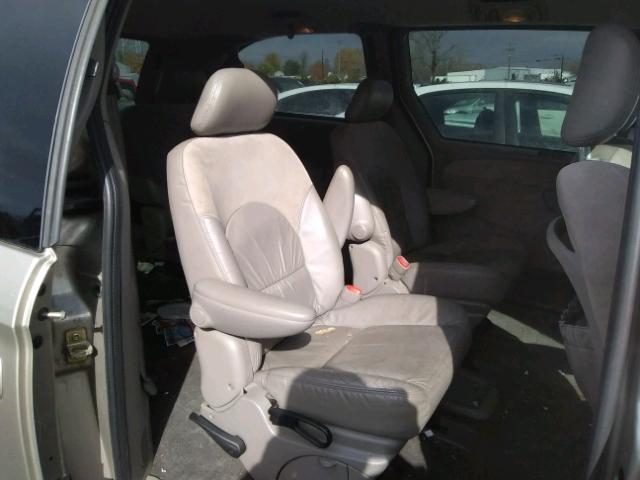 2C8GP64L62R721741 - 2002 CHRYSLER TOWN & COU Qızıl foto 6