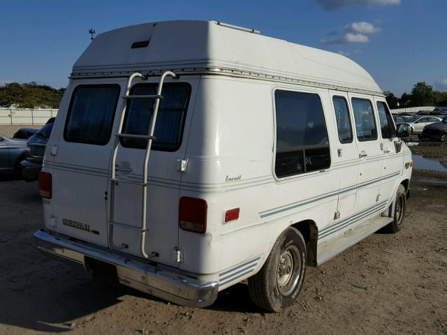 1GBEG25K6PF309653 - 1993 CHEVROLET G20 WHITE photo 4