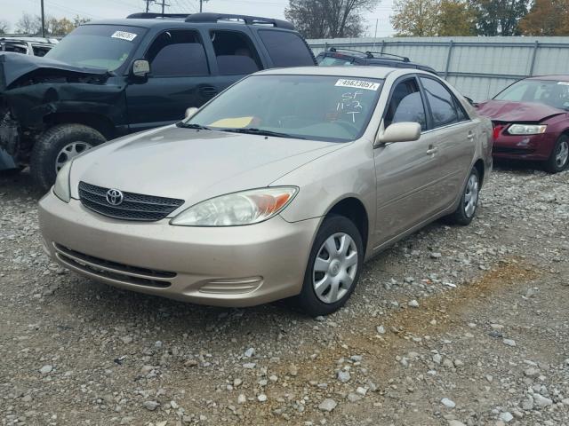 4T1BE32K13U779251 - 2003 TOYOTA CAMRY BEIGE photo 2