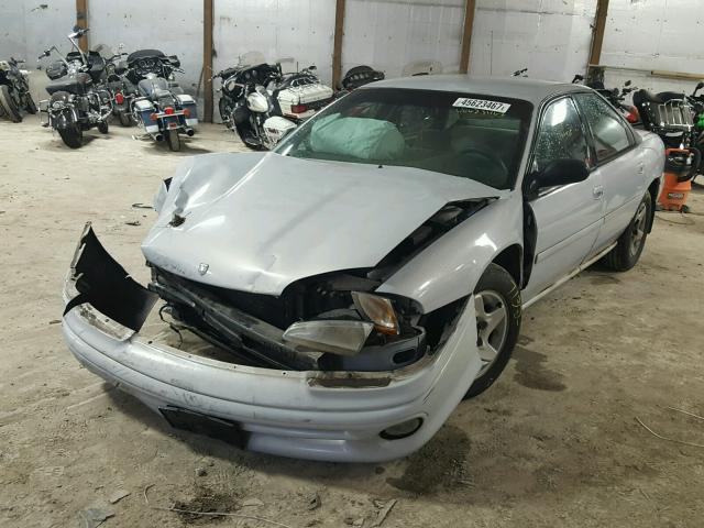 2B3HD46T6TH280783 - 1996 DODGE INTREPID SILVER photo 2