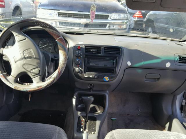 2HGEJ6619YH509020 - 2000 HONDA CIVIC BASE SILVER photo 9