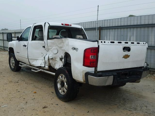 1GC4K0C86DF239343 - 2013 CHEVROLET SILVERADO WHITE photo 3