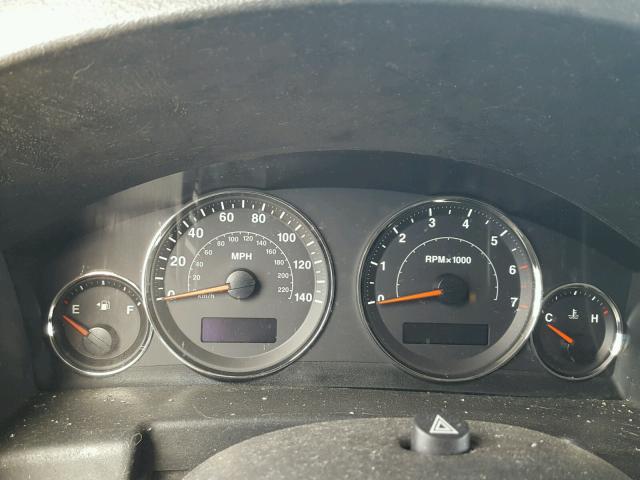 1J8HH48K67C574516 - 2007 JEEP COMMANDER SILVER photo 8