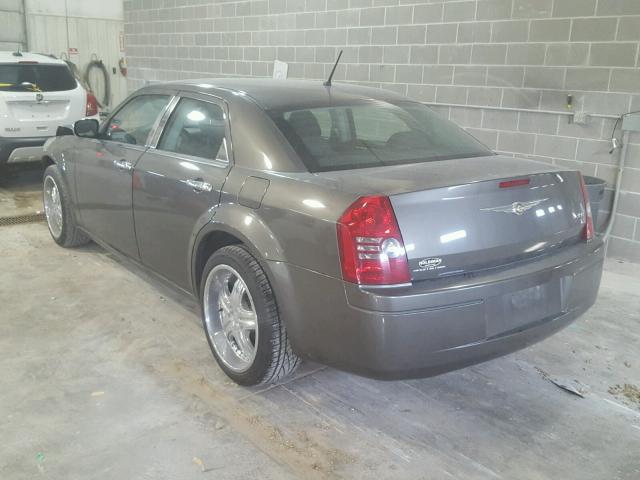 2C3KA43R68H175520 - 2008 CHRYSLER 300 LX GRAY photo 3