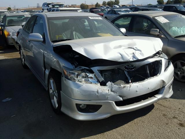 4T1BF3EK8BU204586 - 2011 TOYOTA CAMRY BASE SILVER photo 1