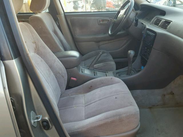 JT2BF22K6X0159013 - 1999 TOYOTA CAMRY LE 金色 照片 5