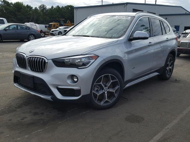 WBXHT3C3XJ5K27480 - 2018 BMW X1 XDRIVE2 Silber Foto 2