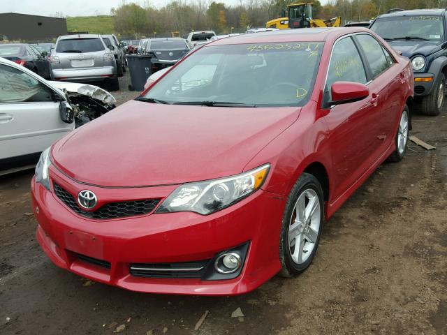 4T1BF1FK5DU673219 - 2013 TOYOTA CAMRY L RED photo 2