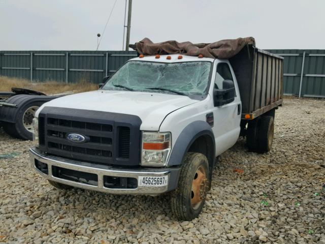 1FDXF46R18EA10931 - 2008 FORD F450 SUPER WHITE photo 2