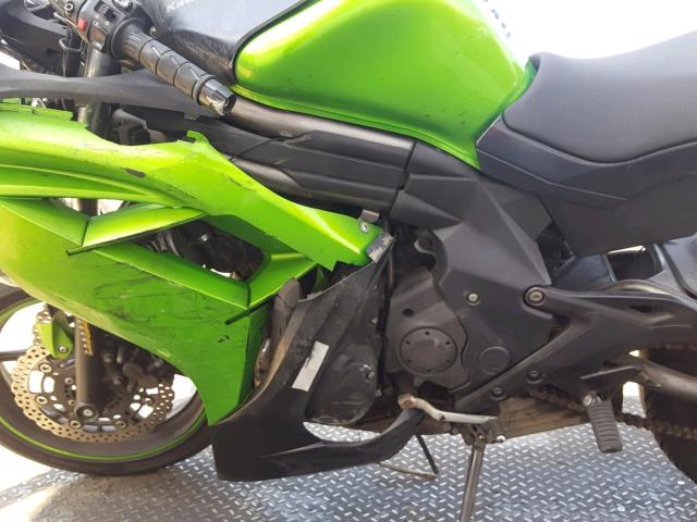 JKAEXEE1XCDA02784 - 2012 KAWASAKI EX650 EC GREEN photo 7