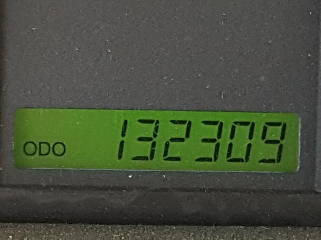 KL1TD5DE8BB193307 - 2011 CHEVROLET AVEO LS SILVER photo 8