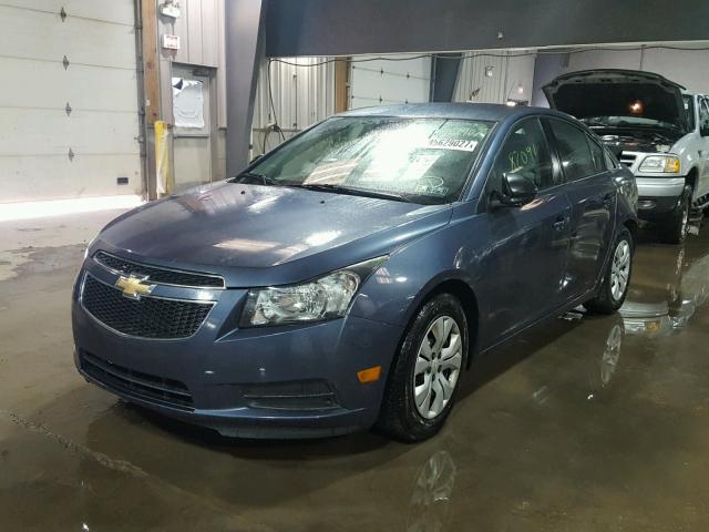 1G1PA5SG8D7236887 - 2013 CHEVROLET CRUZE LS BLUE photo 2