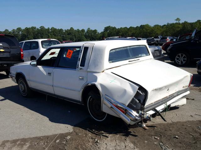 1C3XY66R0MD113286 - 1991 CHRYSLER NEW YORKER WHITE photo 3