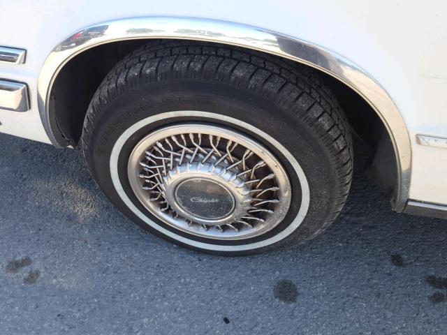 1C3XY66R0MD113286 - 1991 CHRYSLER NEW YORKER 白色 照片 9