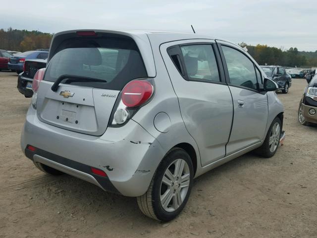 KL8CD6S92FC736955 - 2015 CHEVROLET SPARK 1LT SILVER photo 4