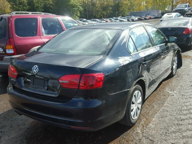 3VW2K7AJ6EM218464 - 2014 VOLKSWAGEN JETTA BASE BLACK photo 4