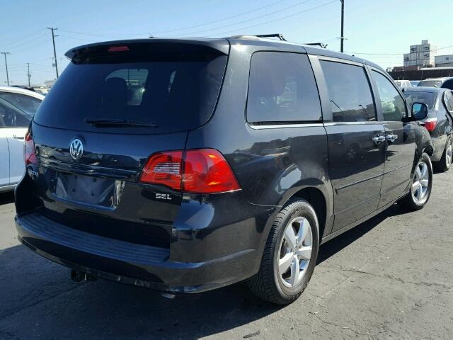 2C4RVADG9CR390967 - 2012 VOLKSWAGEN ROUTAN SEL BLACK photo 4