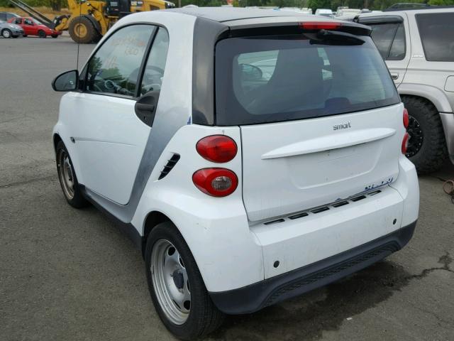 WMEEJ3BA3EK781491 - 2014 SMART FORTWO PUR WHITE photo 3