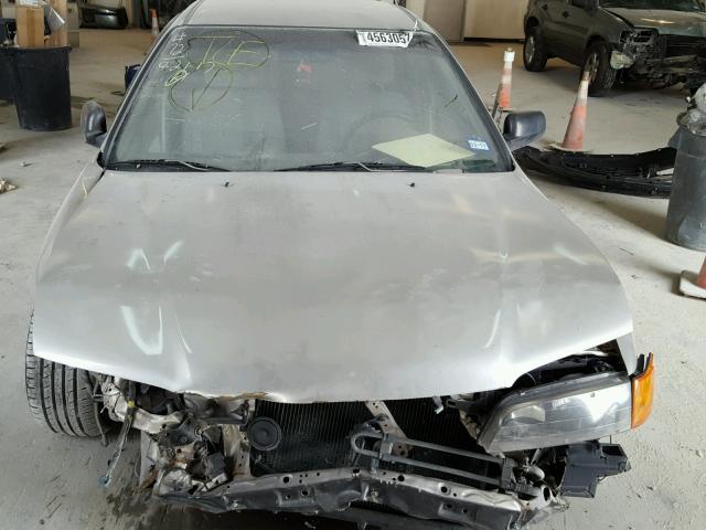 1HGCD5523TA078281 - 1996 HONDA ACCORD DX SILVER photo 9