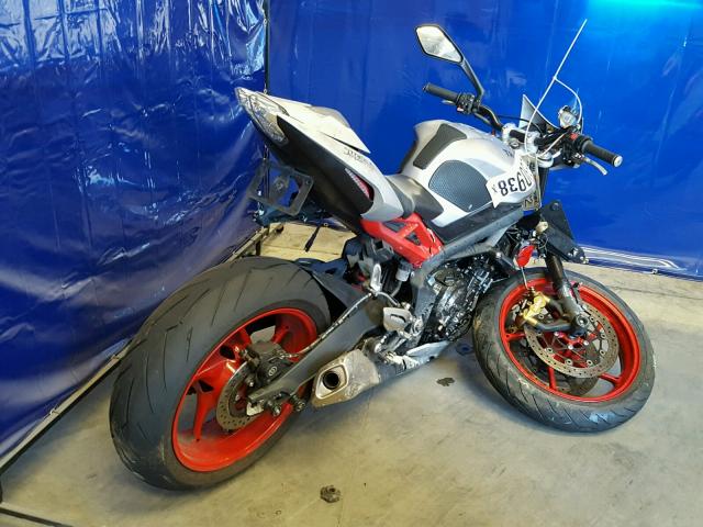 SMTL03NE6GT742318 - 2016 TRIUMPH MOTORCYCLE STREET TRI RED photo 4