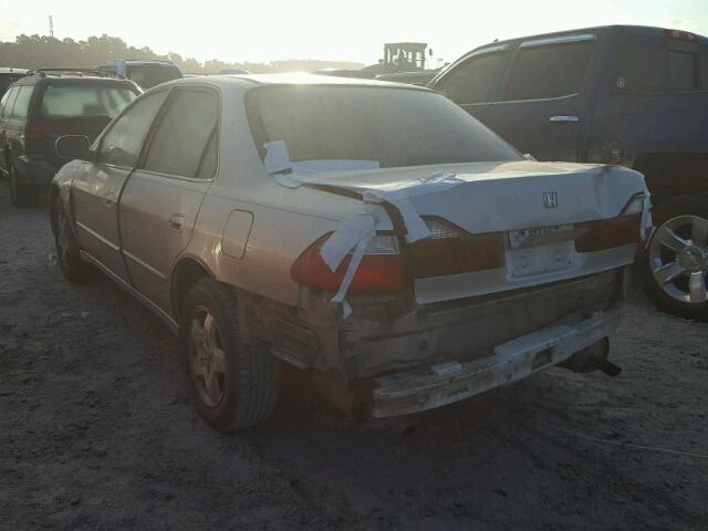 1HGCG1658XA001923 - 1999 HONDA ACCORD EX SILVER photo 3