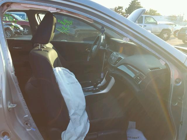 1HGCR2F30GA048989 - 2016 HONDA ACCORD LX GRAY photo 5