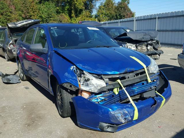 1FAHP3FN7AW106081 - 2010 FORD FOCUS SE BLUE photo 1