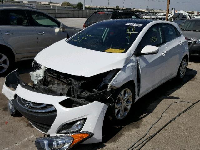 KMHD35LH9EU165662 - 2014 HYUNDAI ELANTRA GT WHITE photo 2