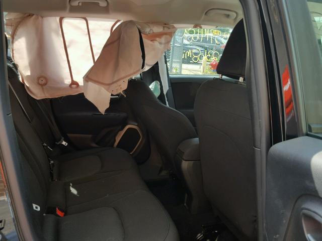 ZACCJBAT8GPD26745 - 2016 JEEP RENEGADE S შავი ფოტო 6