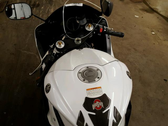 JYARJ16E3CA027619 - 2012 YAMAHA YZFR6 WHITE photo 5