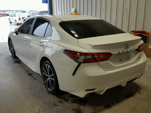 JTNB11HK7J3004348 - 2018 TOYOTA CAMRY L 白色 照片 3