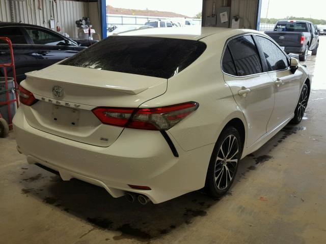 JTNB11HK7J3004348 - 2018 TOYOTA CAMRY L WHITE photo 4