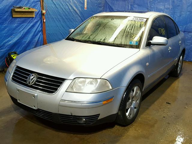 WVWRH63B22P433460 - 2002 VOLKSWAGEN PASSAT GLX SILVER photo 2