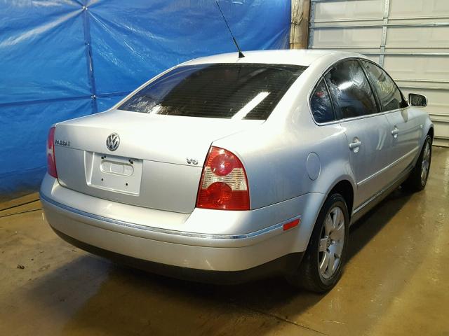 WVWRH63B22P433460 - 2002 VOLKSWAGEN PASSAT GLX SILVER photo 4