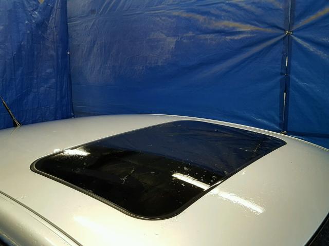 WVWRH63B22P433460 - 2002 VOLKSWAGEN PASSAT GLX SILVER photo 9