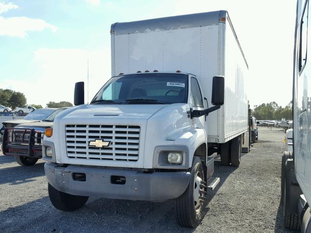 1GBJ7C1315F504009 - 2005 CHEVROLET C7500 WHITE photo 2