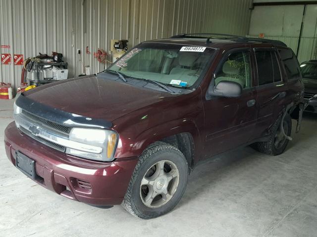 1GNDT13S762321131 - 2006 CHEVROLET TRAILBLAZE BURGUNDY photo 2