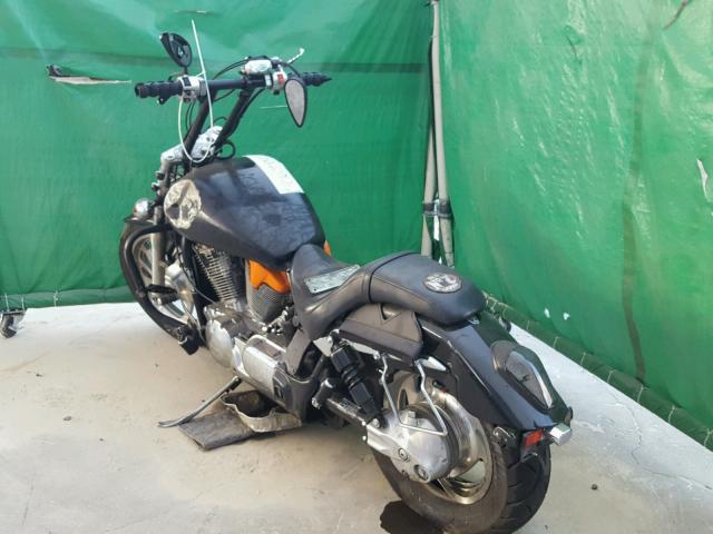 1HFSC55194A000938 - 2004 HONDA VTX1300 C BLACK photo 3