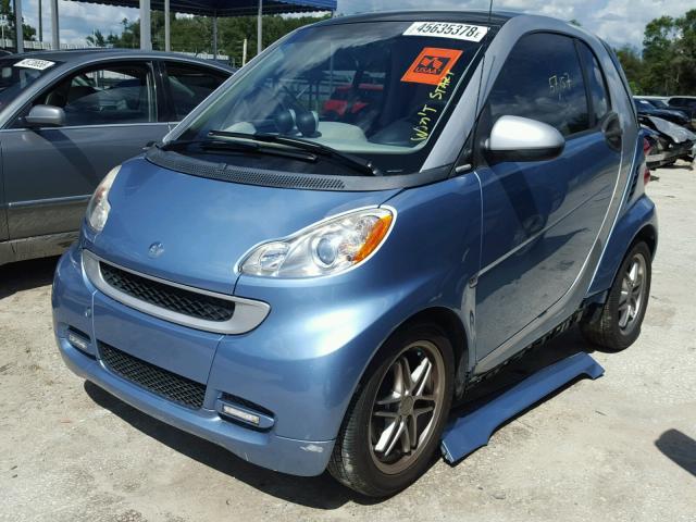 WMEEJ3BA5BK433137 - 2011 SMART FORTWO PUR BLUE photo 2