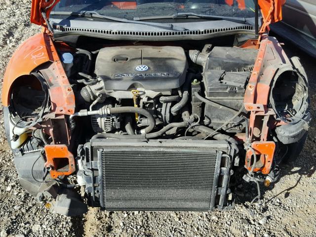 3VWCD21C22M423357 - 2002 VOLKSWAGEN NEW BEETLE 橙色 照片 7