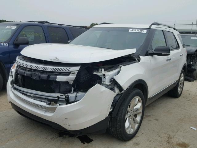 1FM5K8D82EGB16275 - 2014 FORD EXPLORER X WHITE photo 2