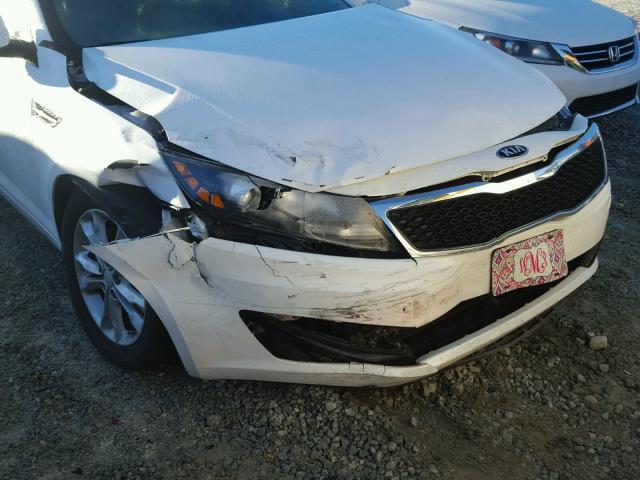 5XXGM4A70DG221527 - 2013 KIA OPTIMA LX WHITE photo 9