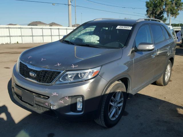 5XYKT4A67EG515220 - 2014 KIA SORENTO LX GRAY photo 2